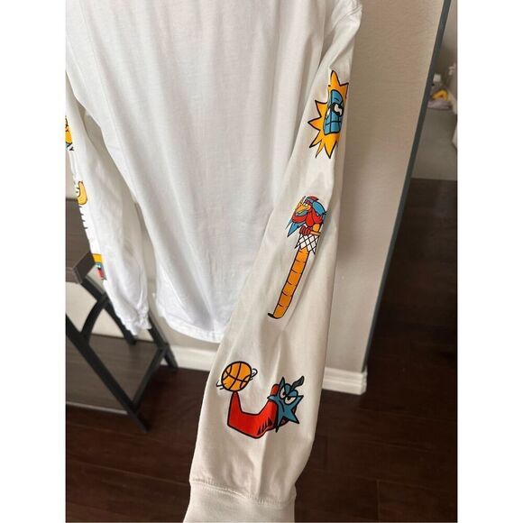 Nike Exploration Series Basketball Long Sleeve Tee Cartoon Arms size medium - Picture 3 of 9